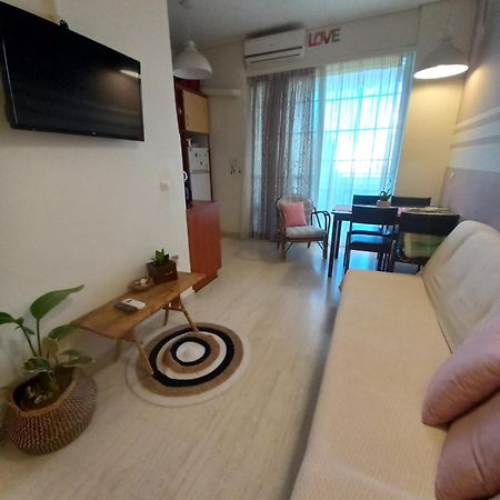 Evie'S Apartment كالاماتا المظهر الخارجي الصورة
