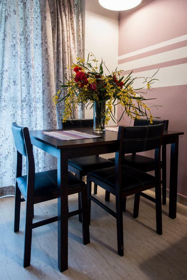 Evie'S Apartment كالاماتا المظهر الخارجي الصورة